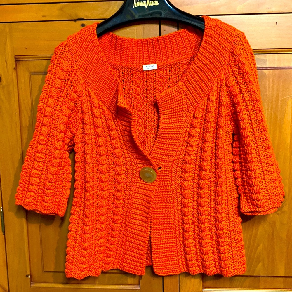 Agnona One button sweater size 46